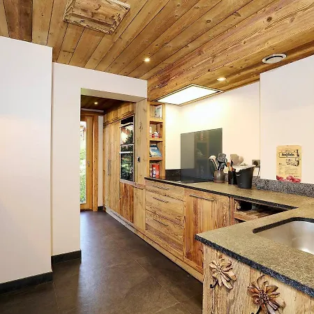 Grand De Luxe 14 Pers - La Tania Avec Billard Et Sauna - Fr-1-575-20 *